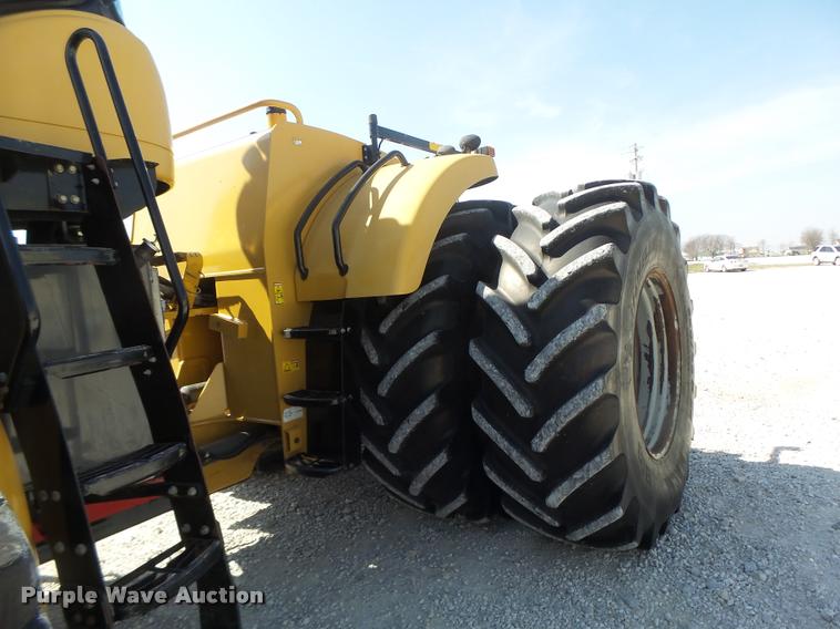 image for item DB1295 2011 Challenger MT945C 4WD tractor