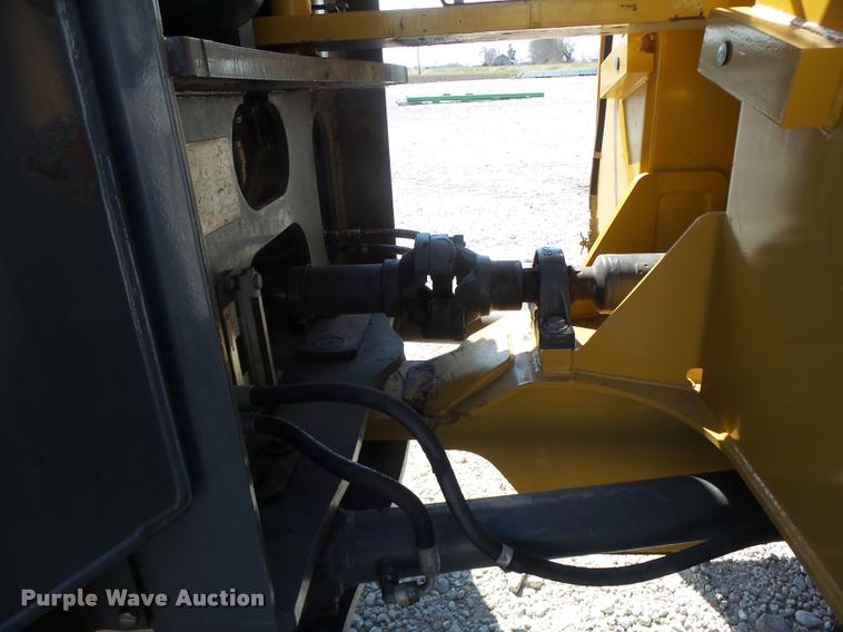 image for item DB1295 2011 Challenger MT945C 4WD tractor