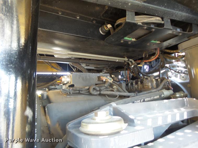 image for item DB1295 2011 Challenger MT945C 4WD tractor