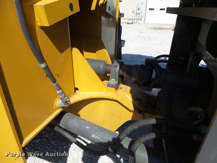 image for item DB1295 2011 Challenger MT945C 4WD tractor