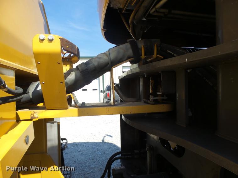 image for item DB1295 2011 Challenger MT945C 4WD tractor