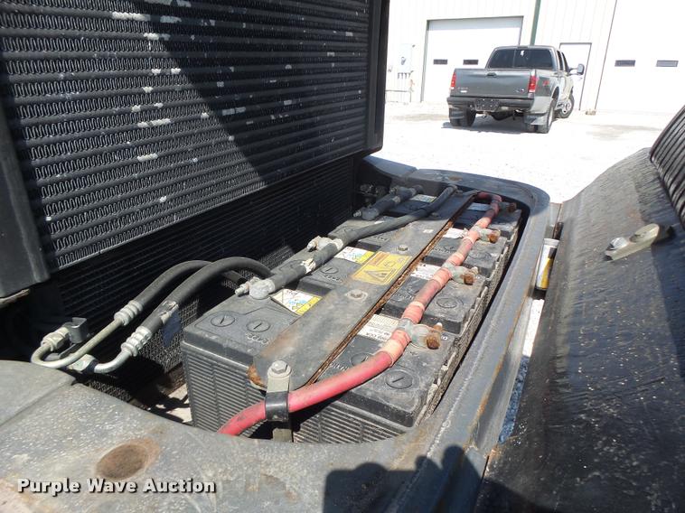 image for item DB1295 2011 Challenger MT945C 4WD tractor