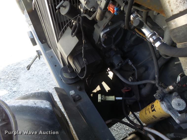 image for item DB1295 2011 Challenger MT945C 4WD tractor