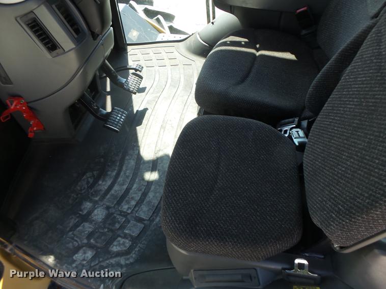 image for item DB1295 2011 Challenger MT945C 4WD tractor