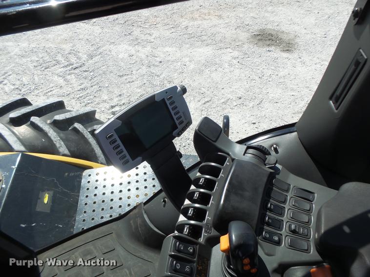 image for item DB1295 2011 Challenger MT945C 4WD tractor