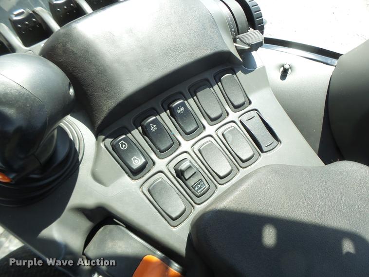 image for item DB1295 2011 Challenger MT945C 4WD tractor