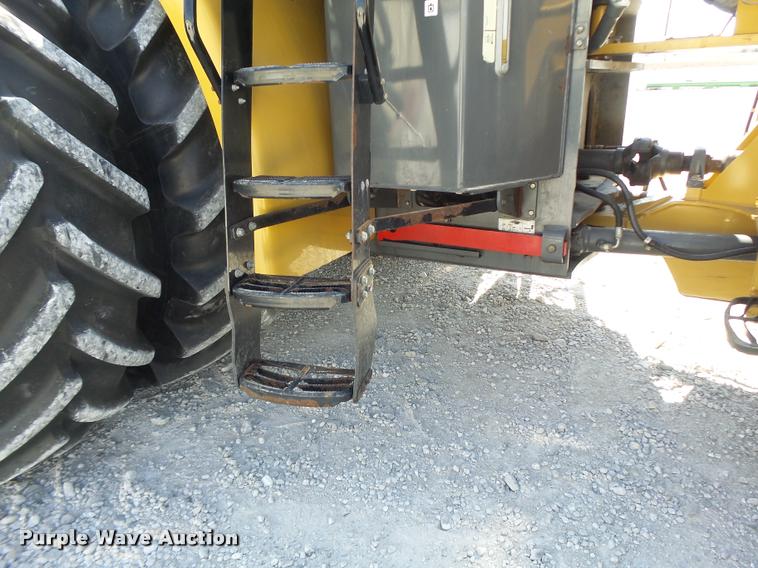 image for item DB1295 2011 Challenger MT945C 4WD tractor