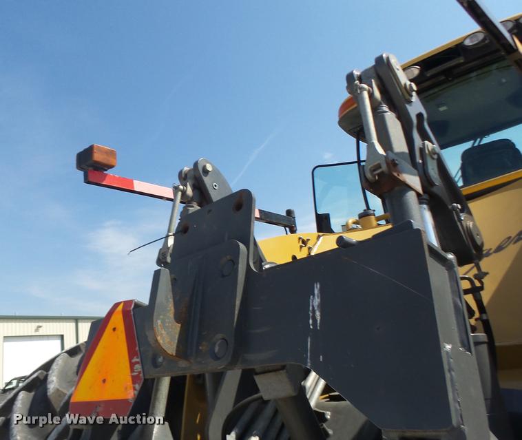 image for item DB1296 2011 Challenger MT945C 4WD tractor