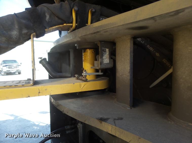 image for item DB1296 2011 Challenger MT945C 4WD tractor