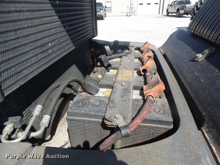 image for item DB1296 2011 Challenger MT945C 4WD tractor