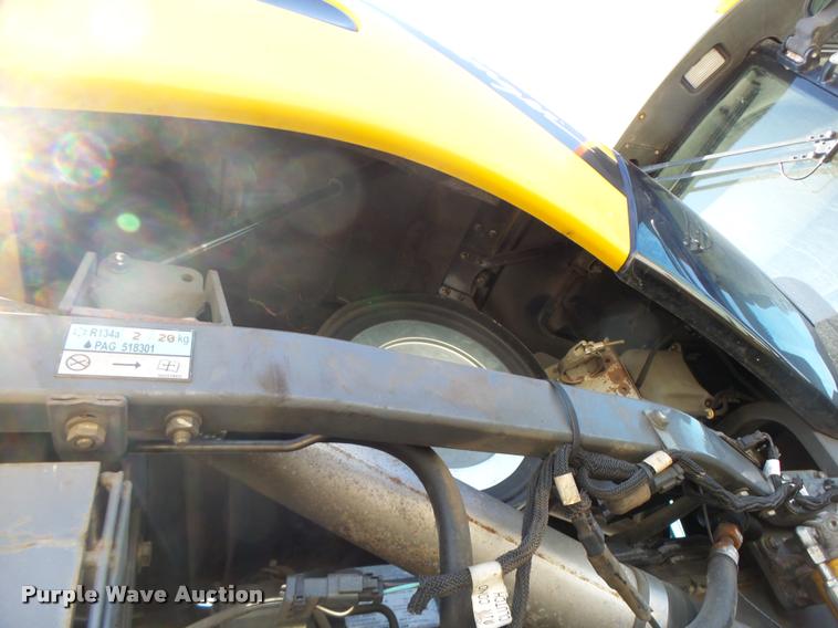 image for item DB1296 2011 Challenger MT945C 4WD tractor