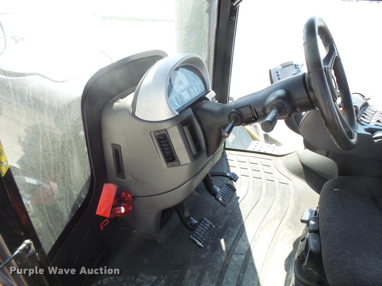 image for item DB1296 2011 Challenger MT945C 4WD tractor