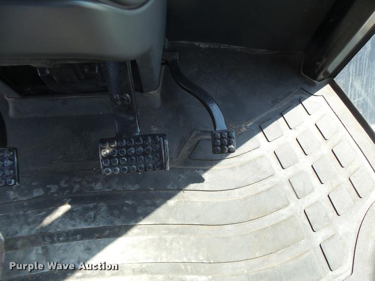 image for item DB1296 2011 Challenger MT945C 4WD tractor