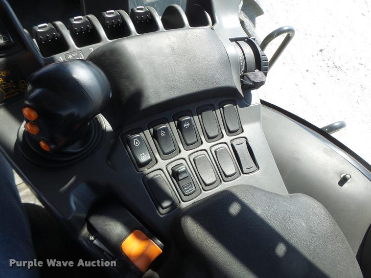 image for item DB1296 2011 Challenger MT945C 4WD tractor