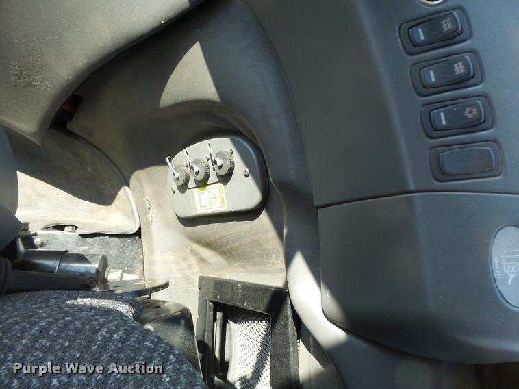 image for item DB1296 2011 Challenger MT945C 4WD tractor