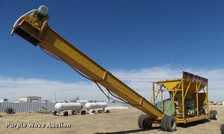 image for item DB1958 Ferrell-Ross mobile corn roller