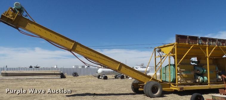 image for item DB1958 Ferrell-Ross mobile corn roller