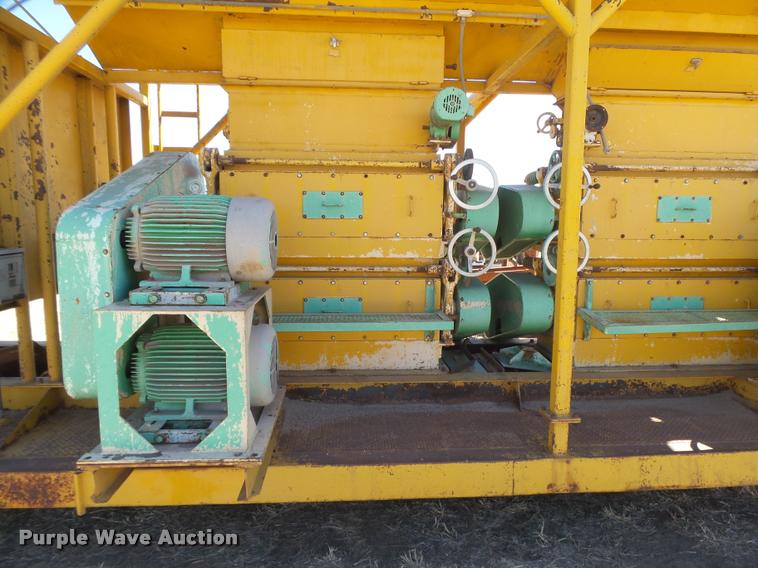 image for item DB1958 Ferrell-Ross mobile corn roller