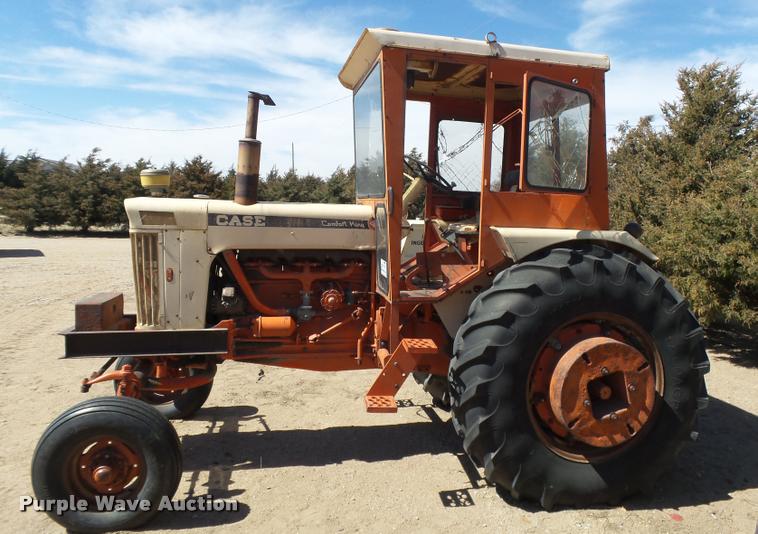 image for item DB1974 Case 941 tractor