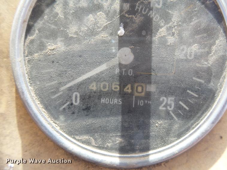 image for item DB1974 Case 941 tractor