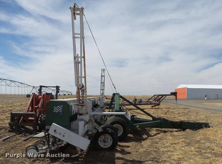 image for item DB1975 Marliss grain drill