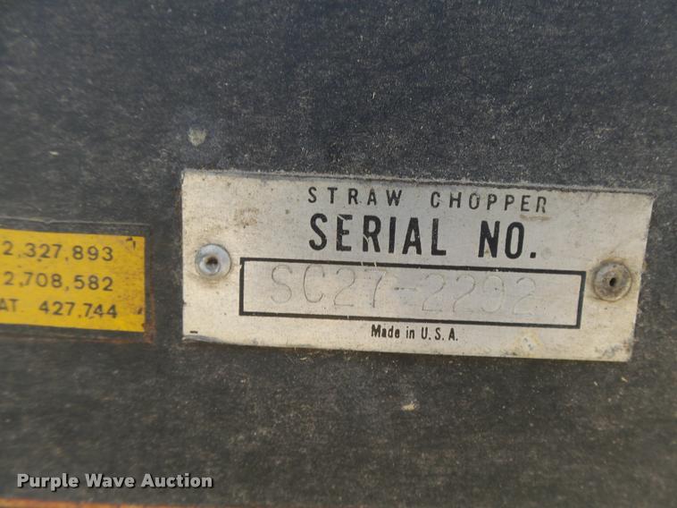 image for item DB1977 Gleaner E combine