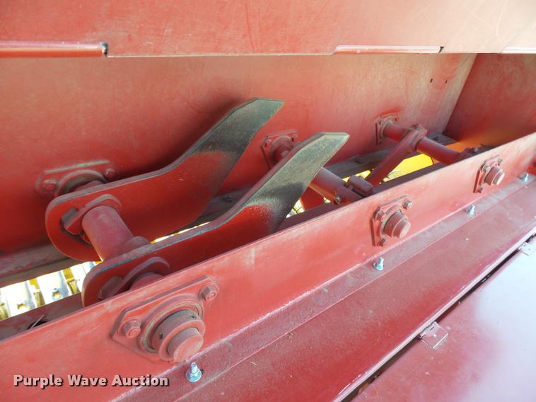 image for item DB1978 New Holland 575 square baler