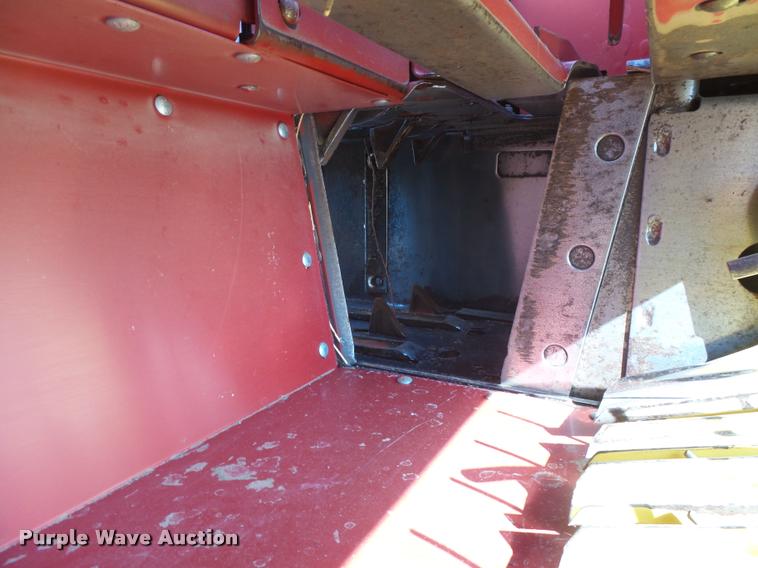 image for item DB1978 New Holland 575 square baler