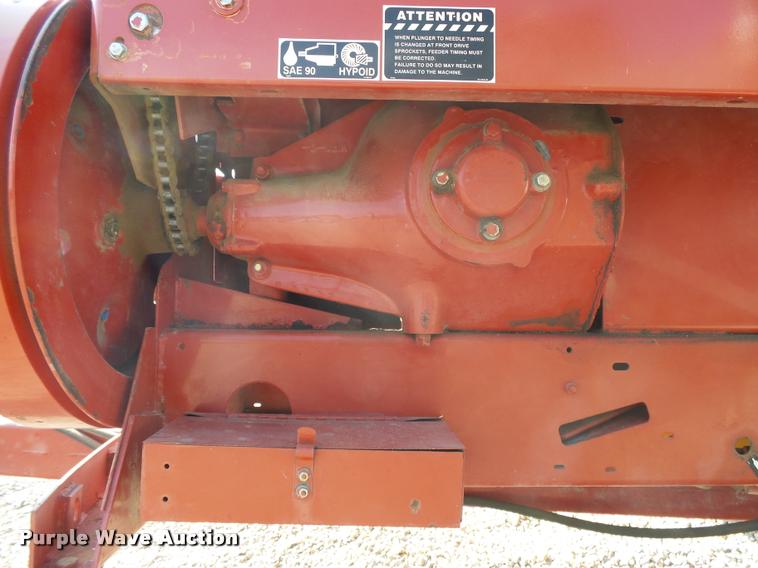 image for item DB1978 New Holland 575 square baler