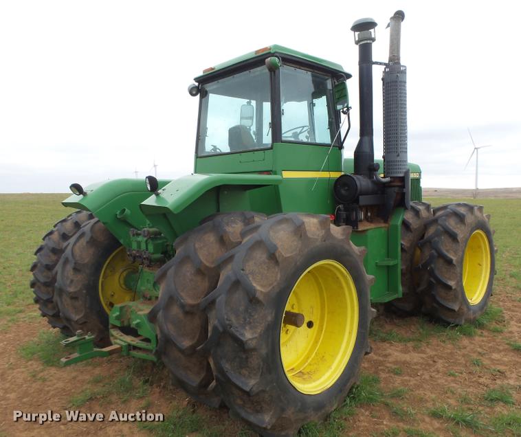 image for item DB1993 1983 John Deere 8650 4WD tractor
