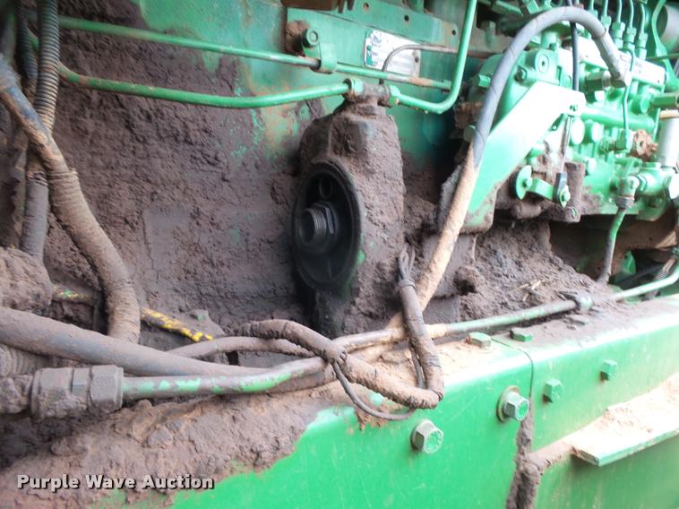 image for item DB1993 1983 John Deere 8650 4WD tractor