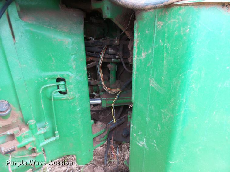 image for item DB1993 1983 John Deere 8650 4WD tractor