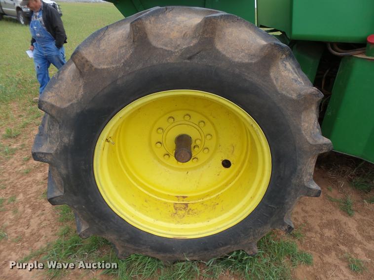image for item DB1993 1983 John Deere 8650 4WD tractor