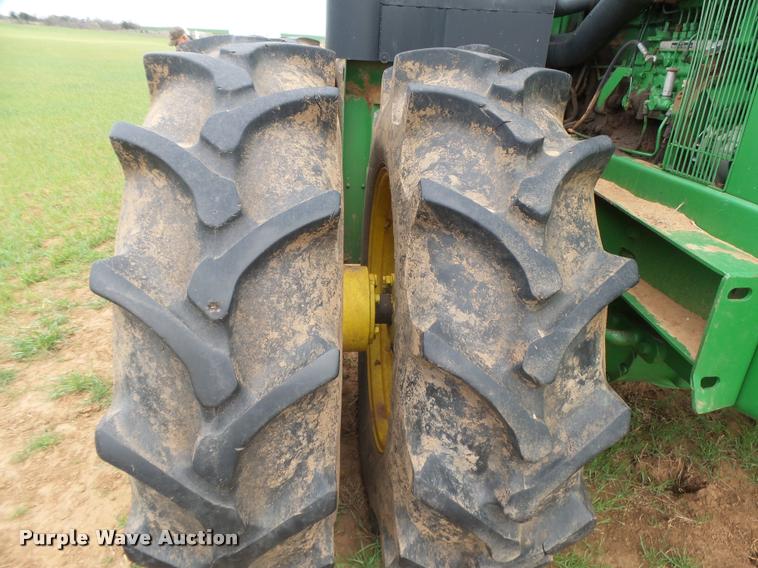 image for item DB1993 1983 John Deere 8650 4WD tractor