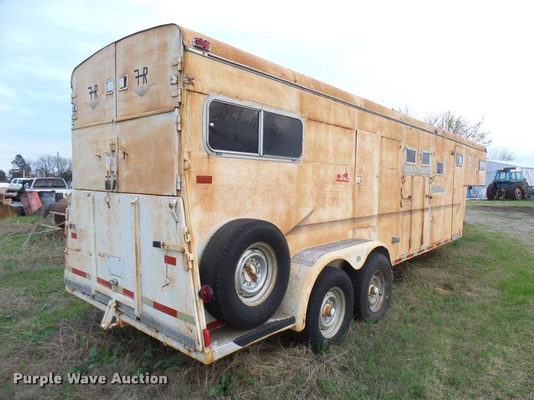 1982 Miley horse trailer in Coleman, OK Item DB2292 sold Purple Wave