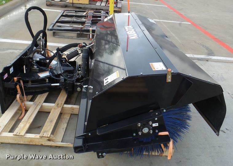 Kubota sweeper attachment in Grapevine, TX Item DB2470 sold Purple Wave