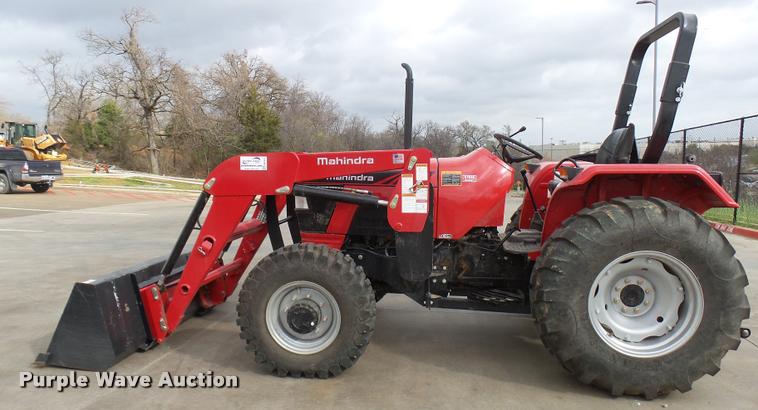 image for item DB2479 Mahindra 5555 MFWD tractor