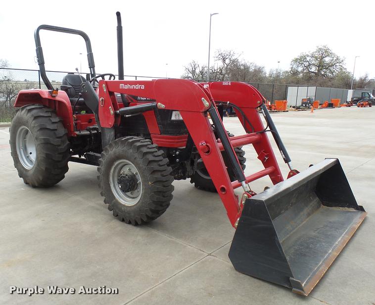 image for item DB2479 Mahindra 5555 MFWD tractor
