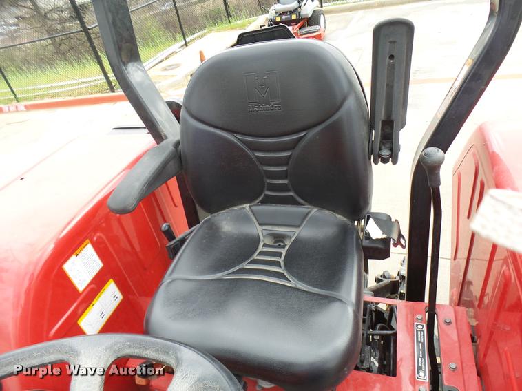 image for item DB2479 Mahindra 5555 MFWD tractor