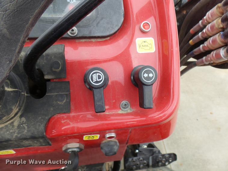 image for item DB2479 Mahindra 5555 MFWD tractor