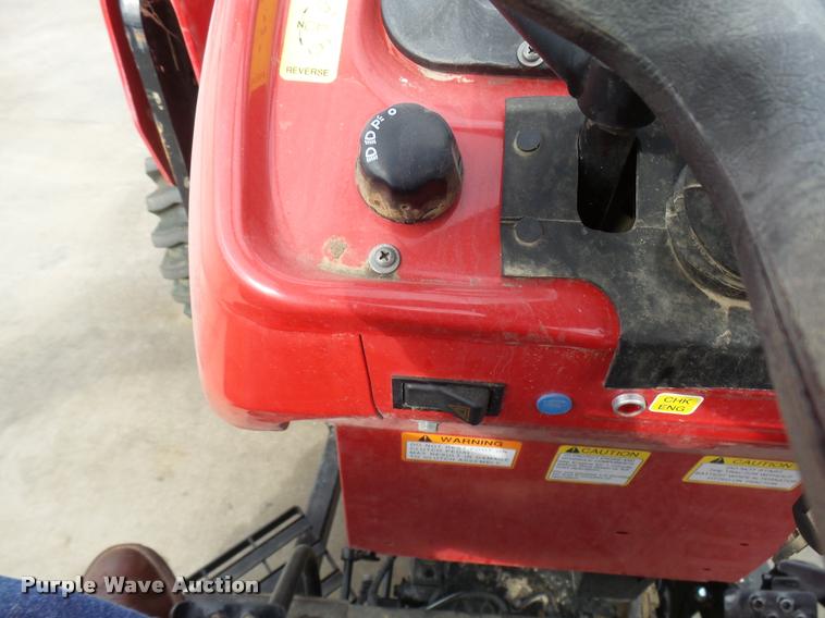 image for item DB2479 Mahindra 5555 MFWD tractor