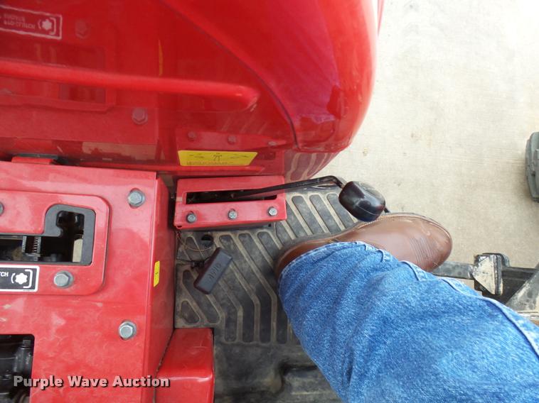 image for item DB2479 Mahindra 5555 MFWD tractor