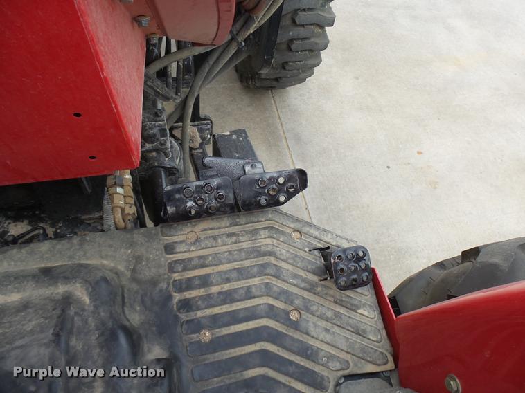 image for item DB2479 Mahindra 5555 MFWD tractor