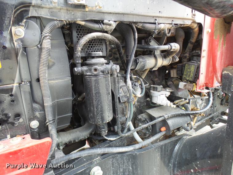 image for item DB2479 Mahindra 5555 MFWD tractor