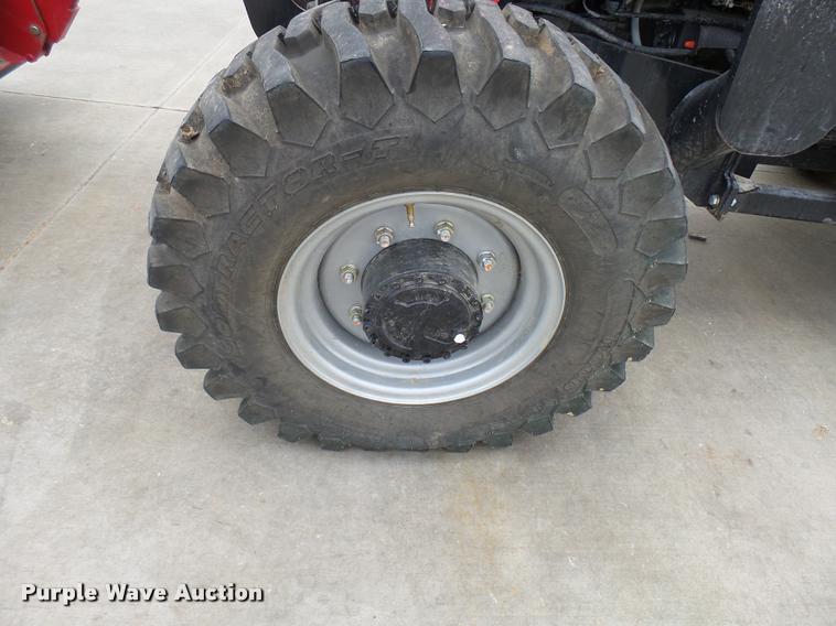image for item DB2479 Mahindra 5555 MFWD tractor