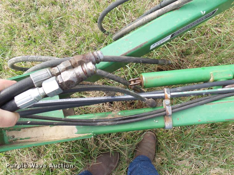 image for item DB2498 John Deere 960 field cultivator