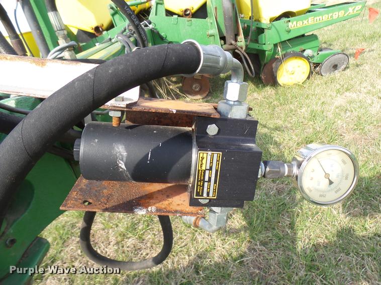image for item DB2499 John Deere 7000 planter