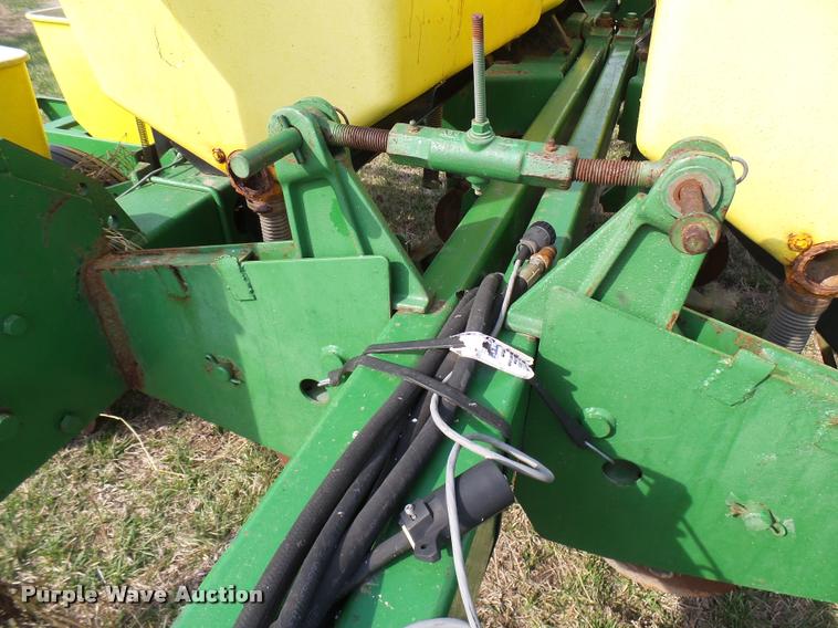 image for item DB2499 John Deere 7000 planter