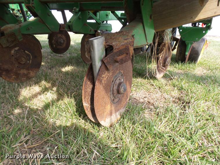 image for item DB2499 John Deere 7000 planter