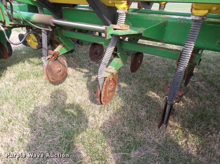 image for item DB2499 John Deere 7000 planter